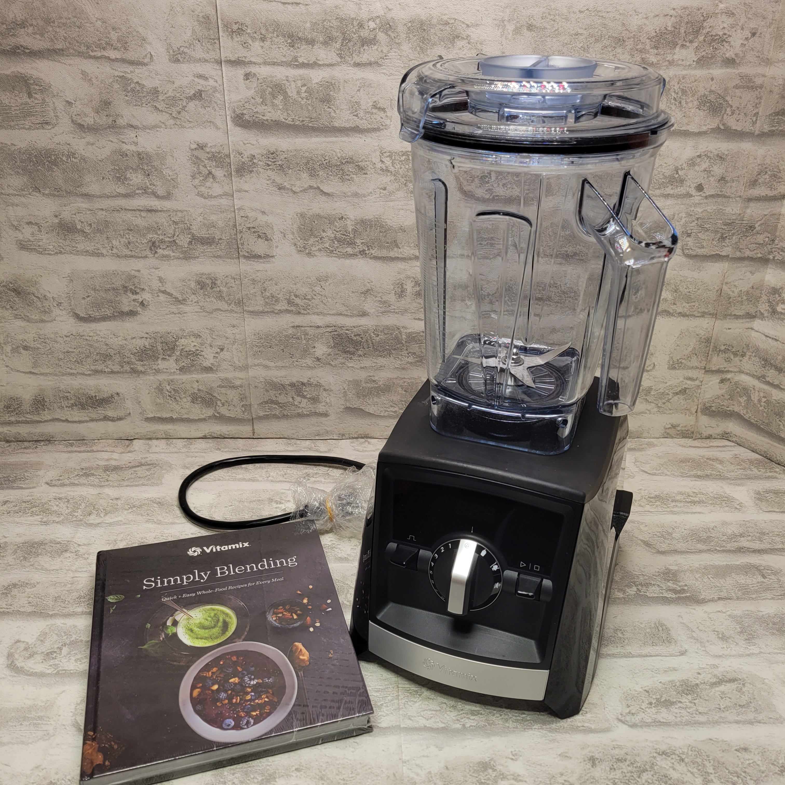 Vitamix A2500 Ascent Series Smart Blender, Professional-Grade, 64 oz., Black (7727658729710)